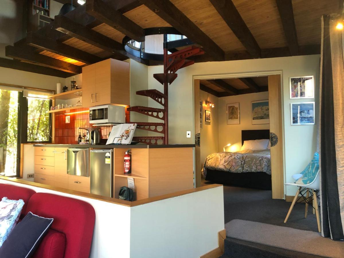 Crows Nest - Queenstown Holiday Home エクステリア 写真